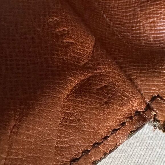 ✅AUTHENTIC✅LOUIS VUITTON SAINT CLOUD MM - Picture 13 of 16